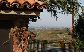 Casa Rubbo - Appartamento 'Como' Nelle Langhe